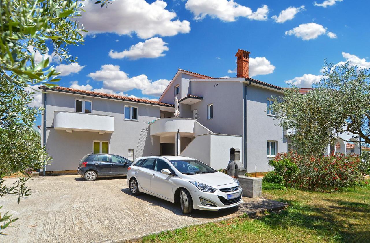 Apartments Elizabeta 1701 Fažana Kültér fotó