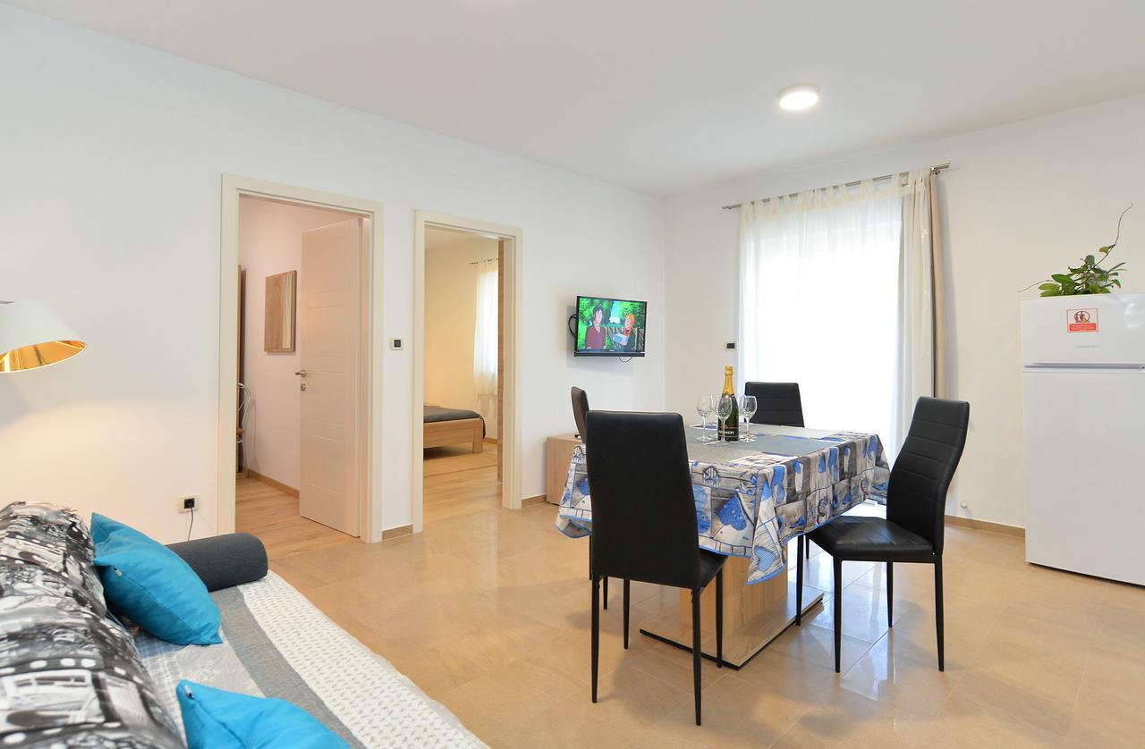 Apartments Elizabeta 1701 Fažana Kültér fotó