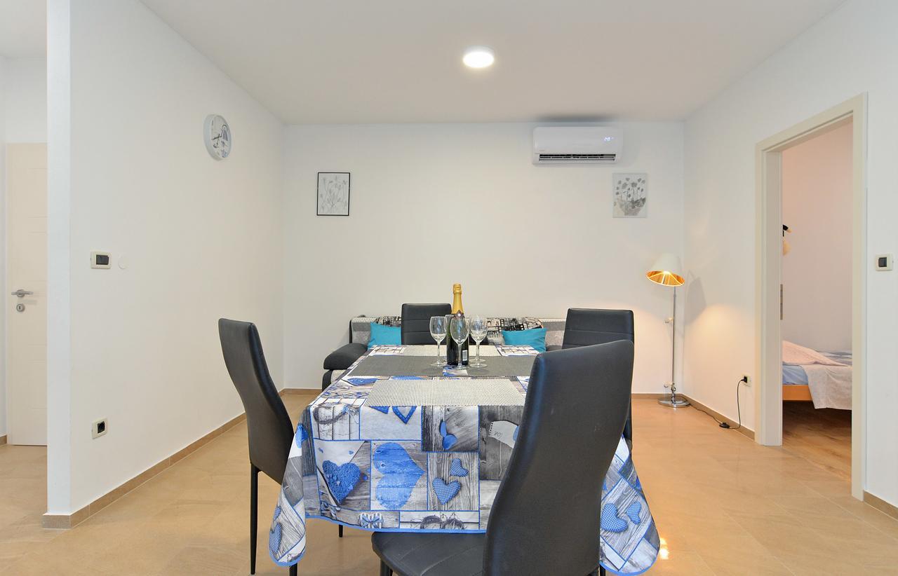 Apartments Elizabeta 1701 Fažana Kültér fotó