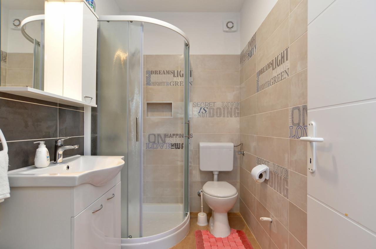 Apartments Elizabeta 1701 Fažana Kültér fotó